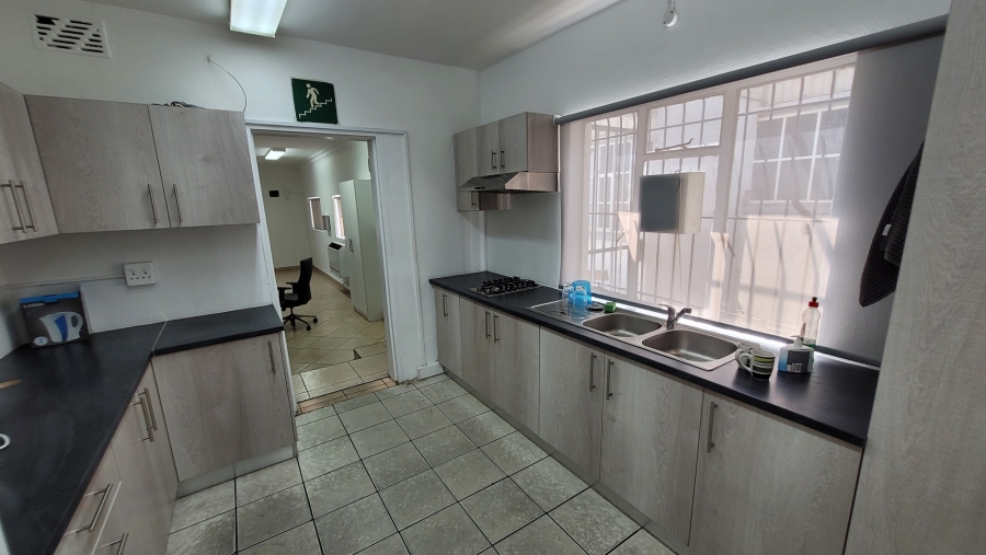 To Let commercial Property for Rent in Stikland Western Cape